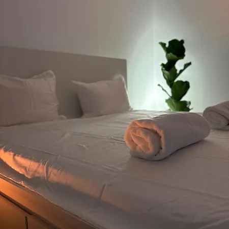 Apartman Center Mirror Street