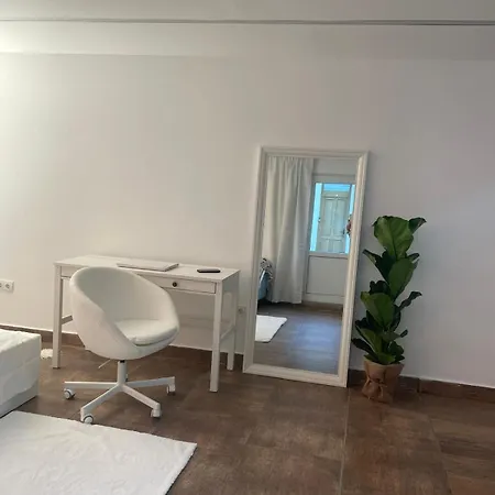 Center Mirror Street * Kolozsvár